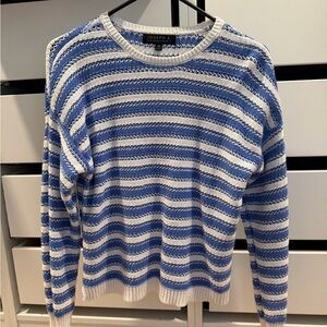 Joseph A Blue and White Knit Top